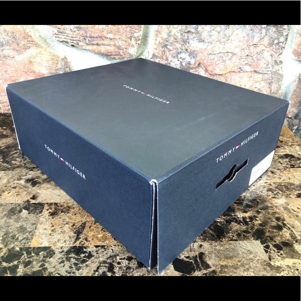 NEW Tommy Hilfiger Celcius duck boots - Picture 10 of 10